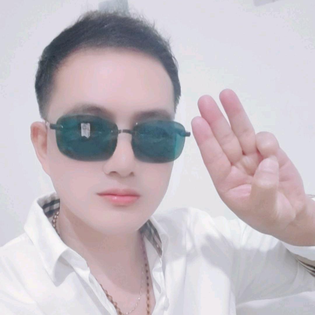 坚强的小青哥🇨🇳