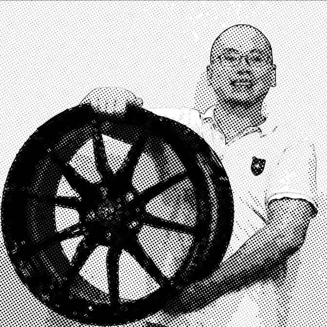 泉州光头哥玩轮毂