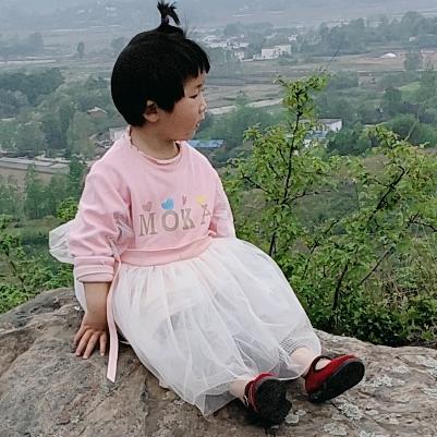 山里姑娘（在农村）
