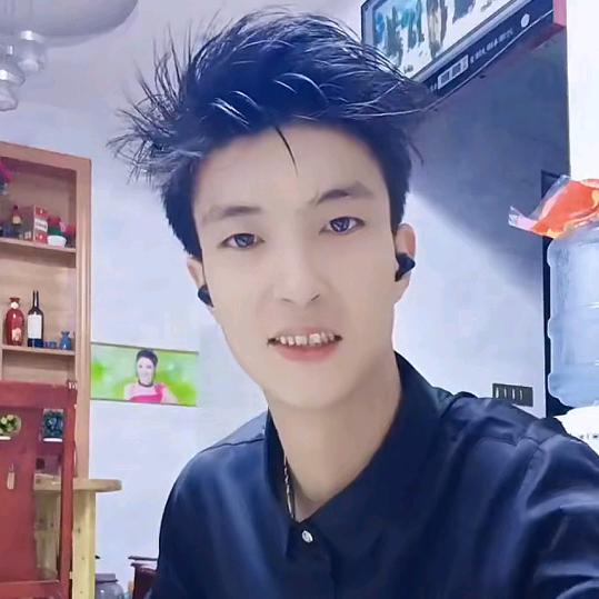 不会说话的人~张总