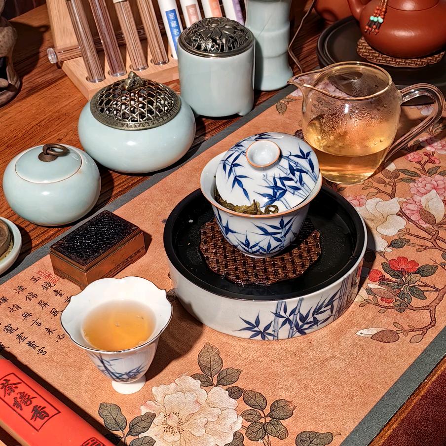 金哥爱喝茶