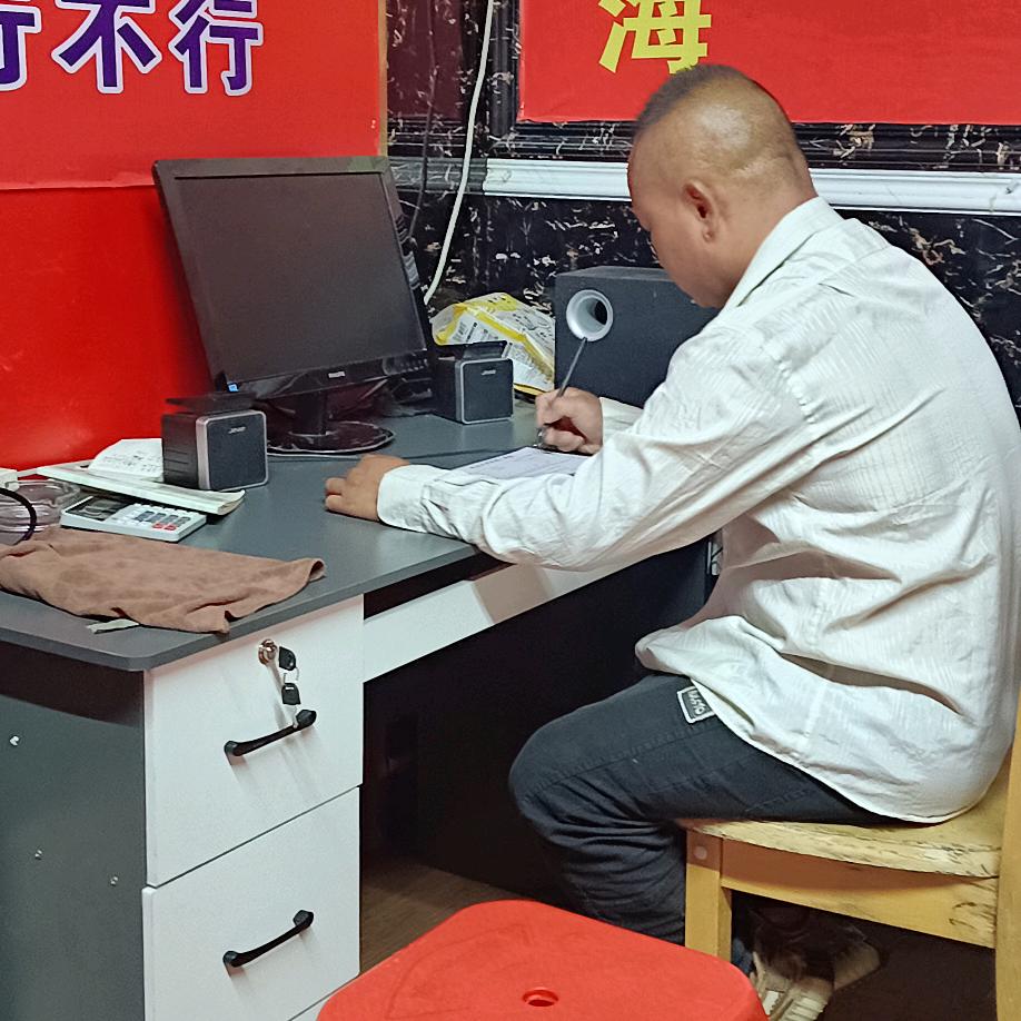 沈奇瑞168车行摩托车电瓶车维修部