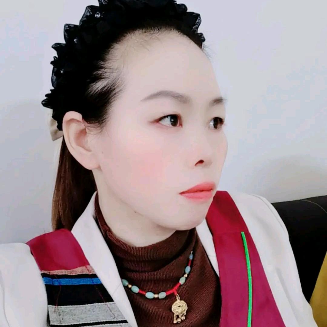 邓 鑫力水晶
