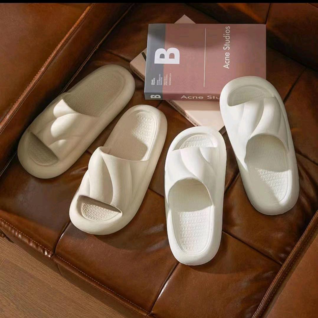 精选拖鞋工厂店