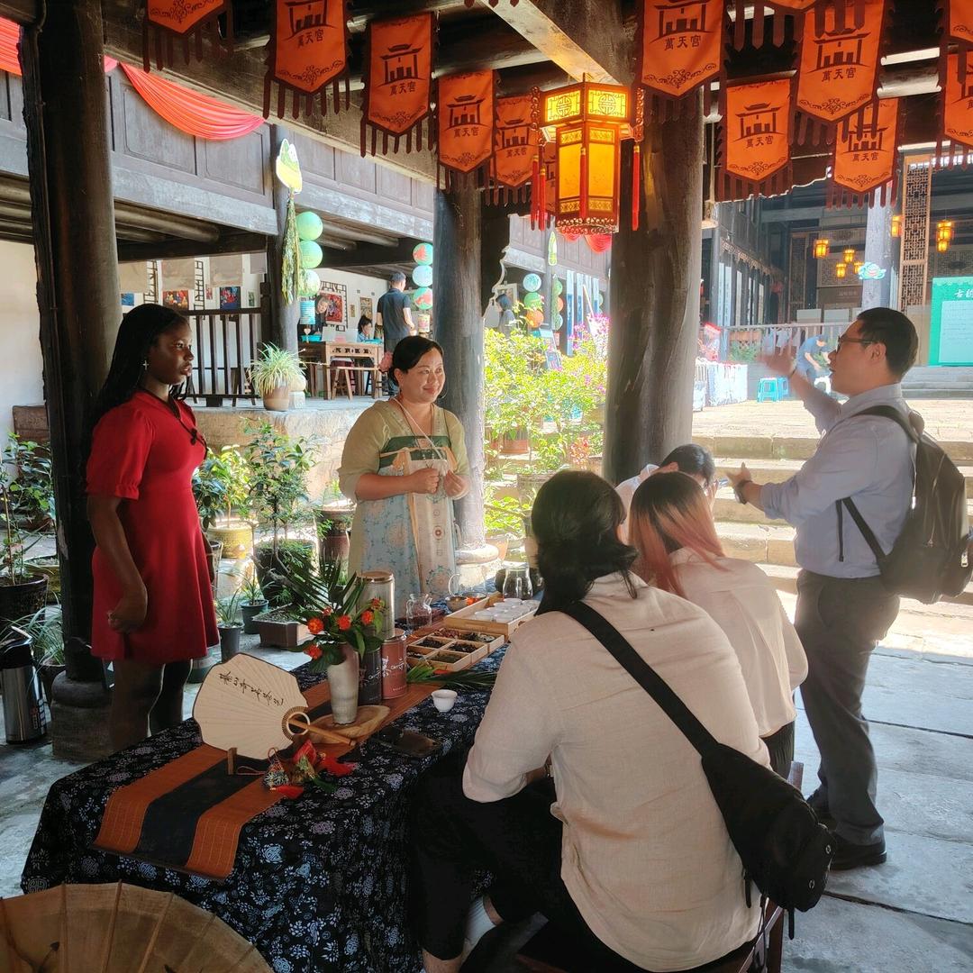 东溪古镇  刘老师