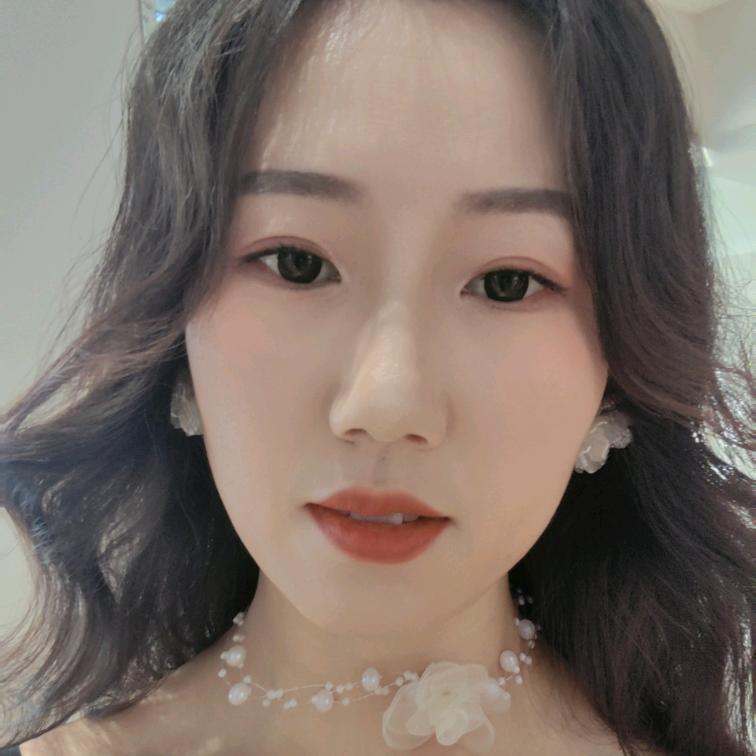 衣有约女装店
