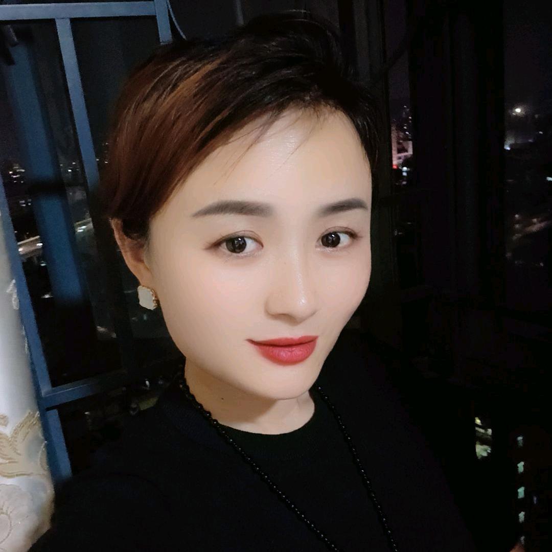 彩彩