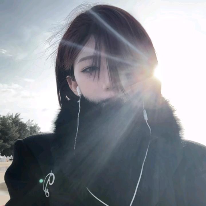 落季海.