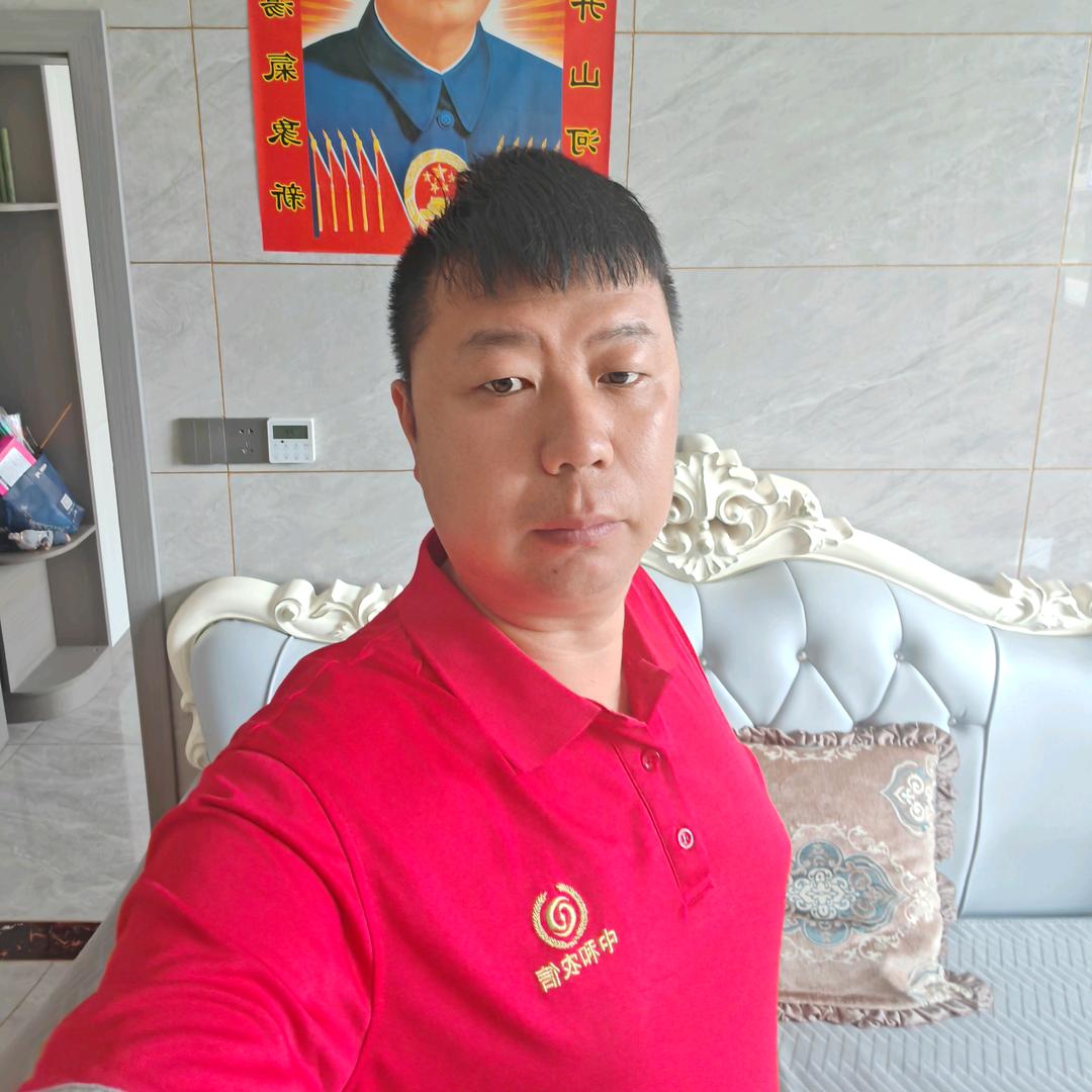 我是南江桥助农团大团长
