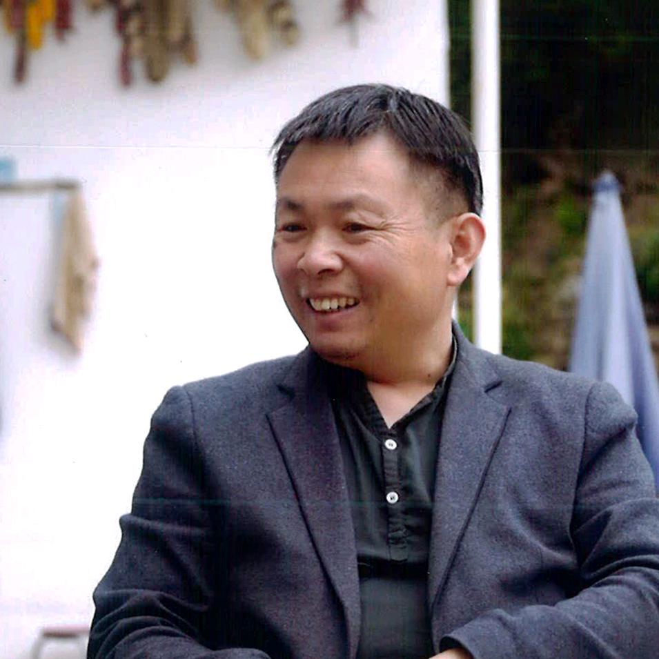 老罗返乡