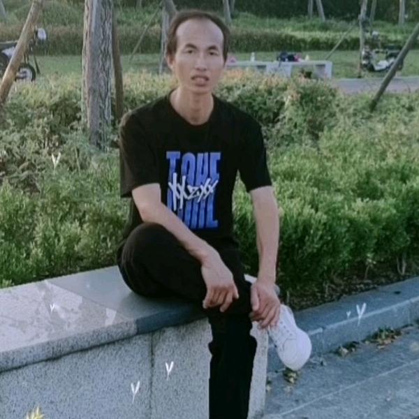 怕苦不怕累，荣远在努力