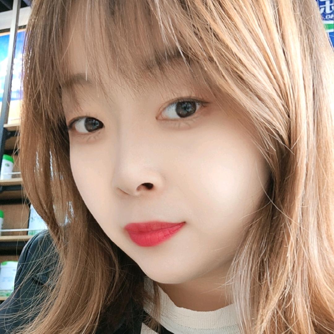 梅梅吖