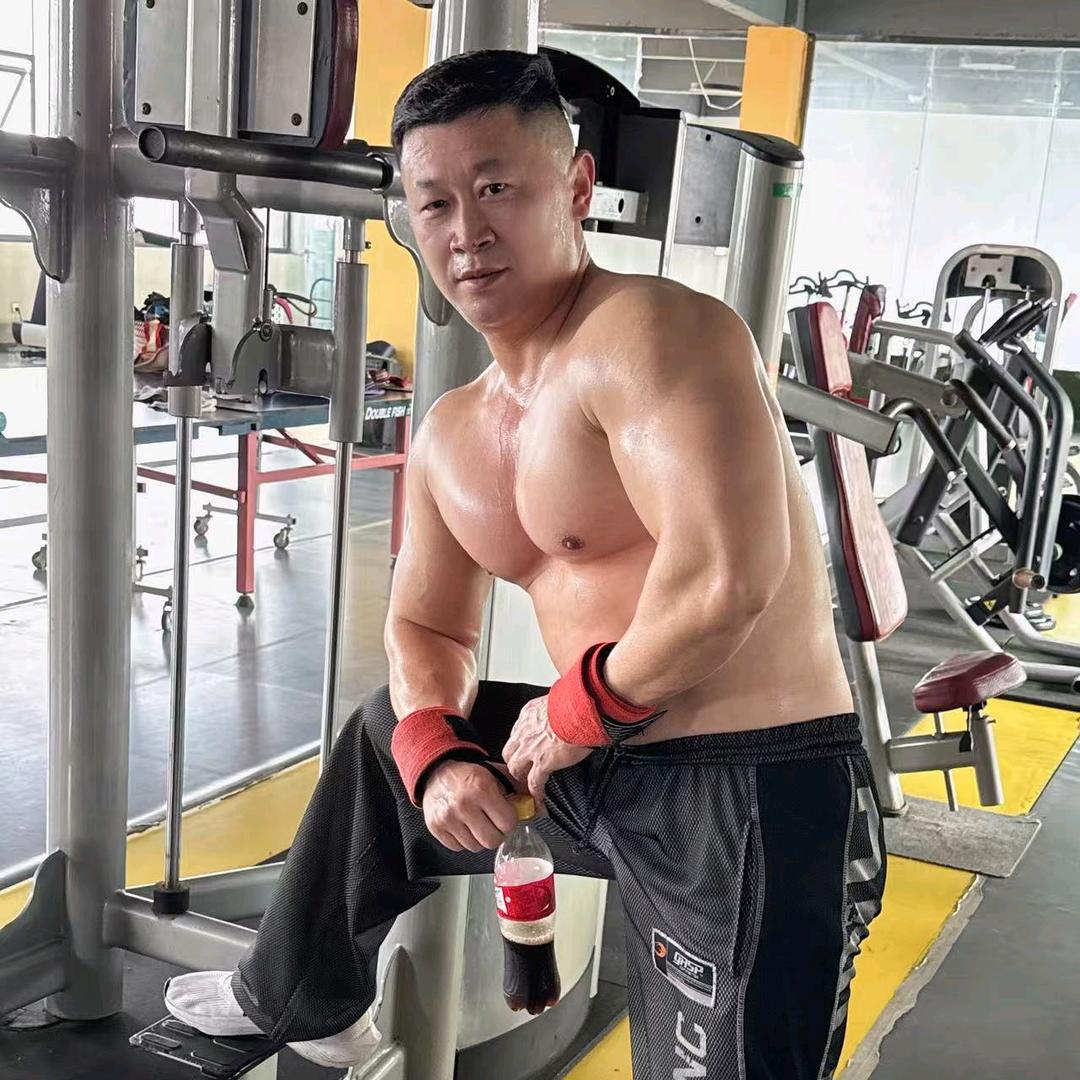 在路上健身房（唐飞）