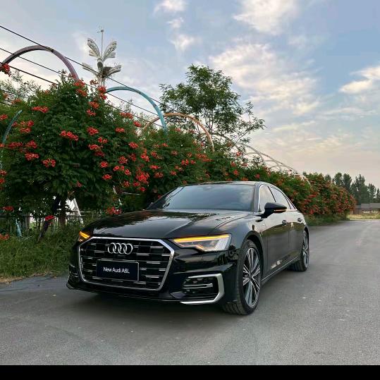 开A6出婚车的尕凌