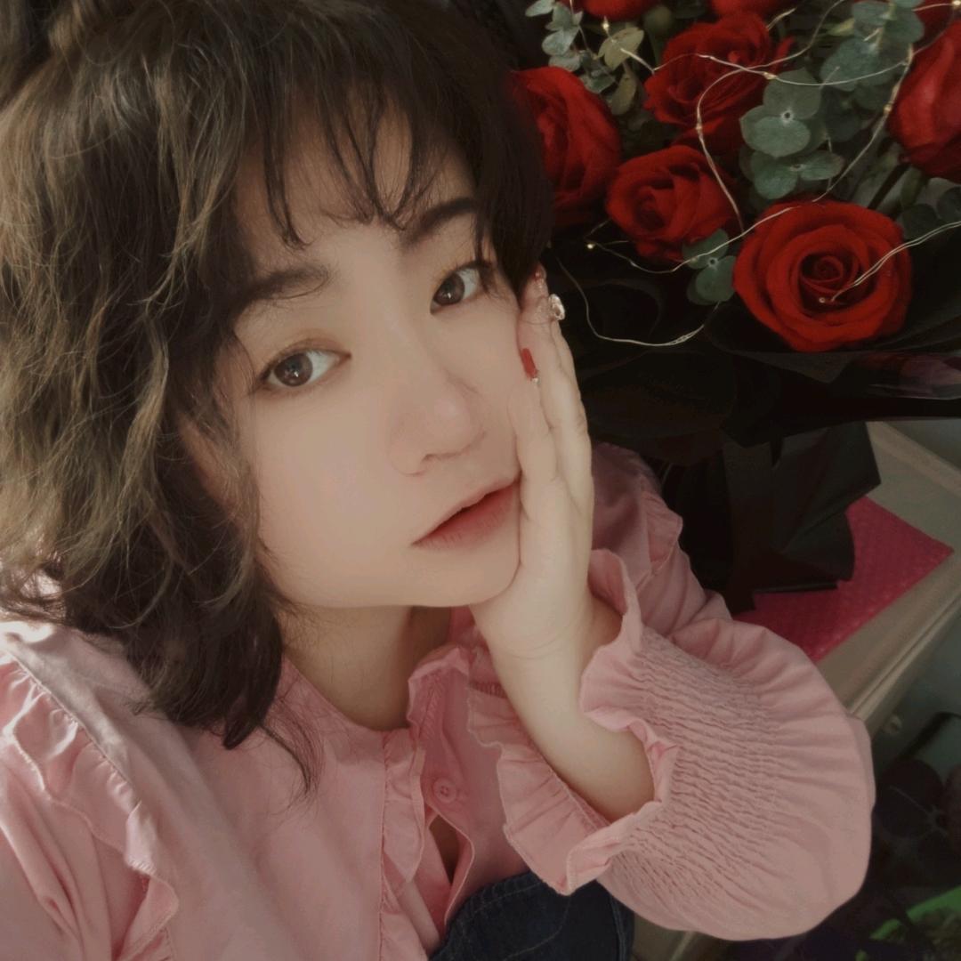 A__一个做农资的小姐姐🌺