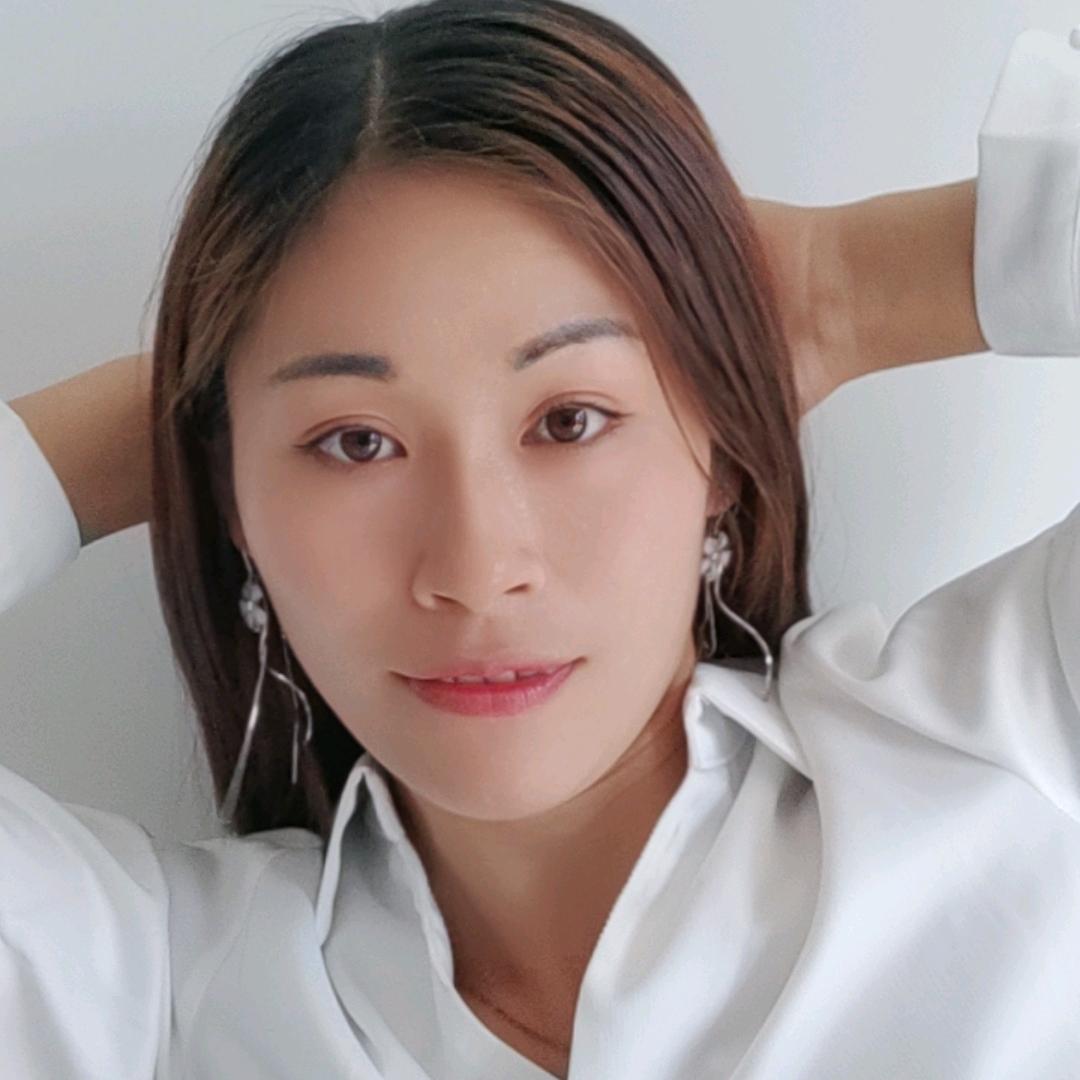 彩艳在水贝
