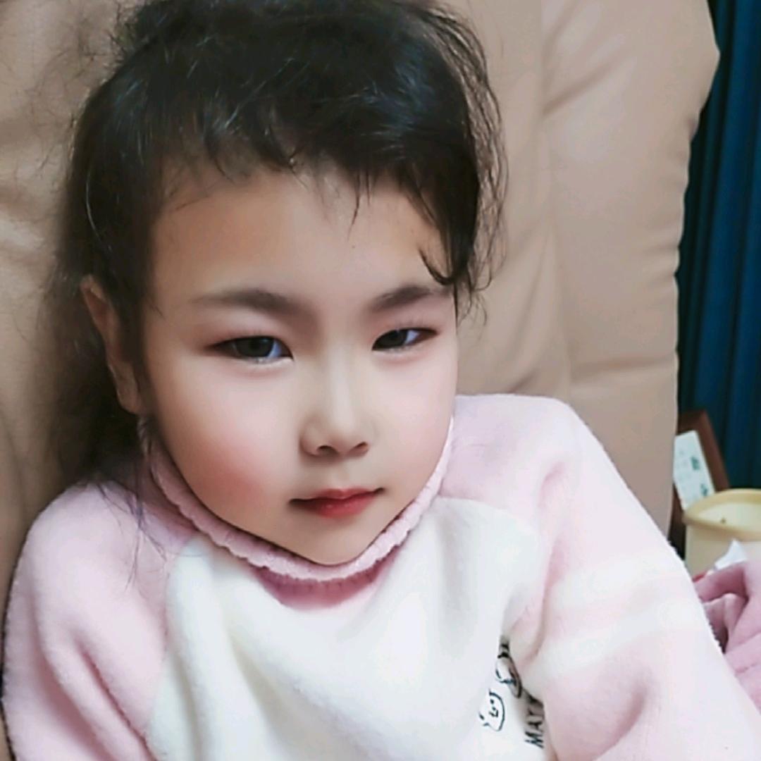 两个孙女的奶奶🌹🌹🌹