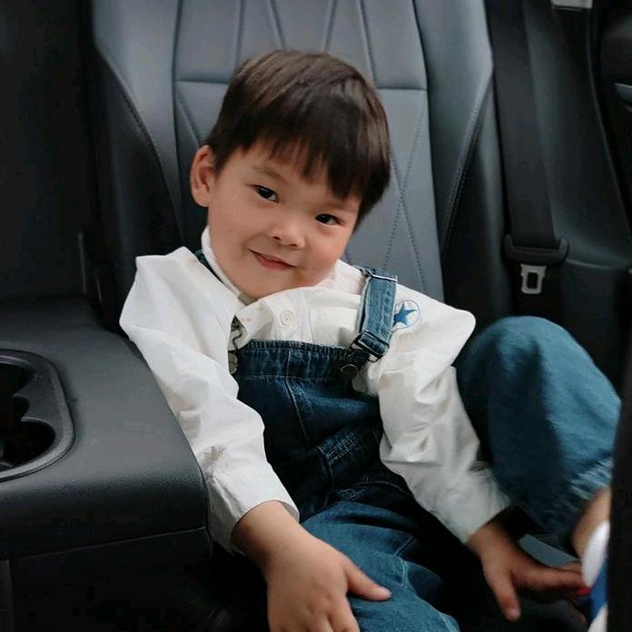 爱生活的一只喵💕