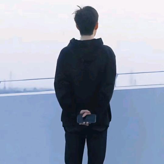小胜哥