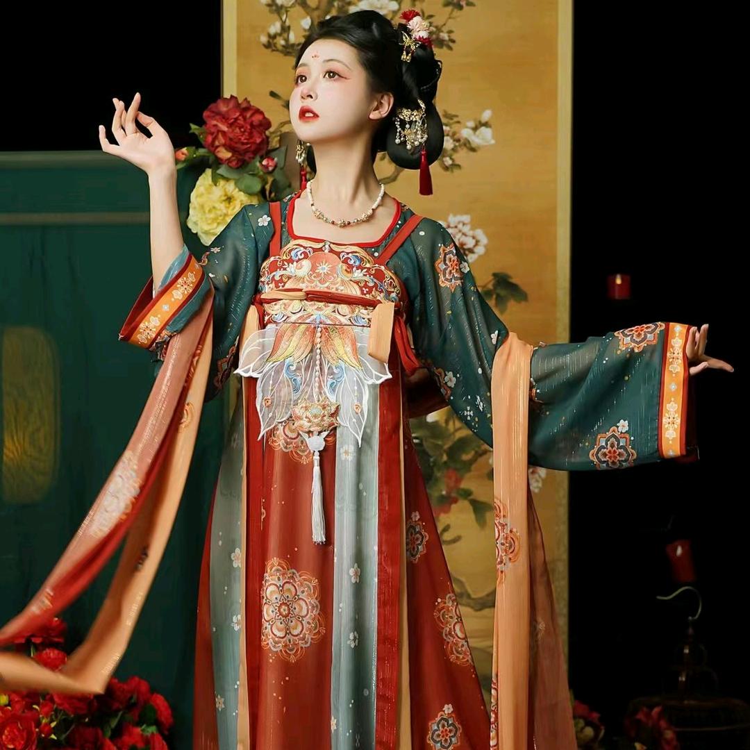 华梦里汉服馆(钟楼店)官方号