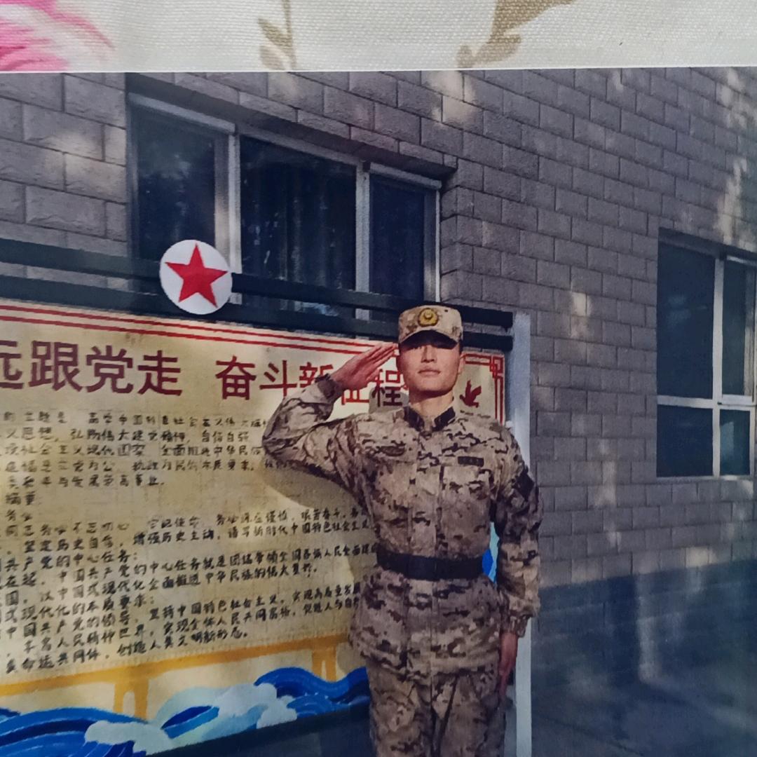 李李树下