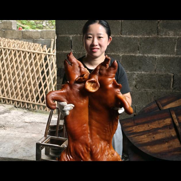 浦市二妹（小猪肉）