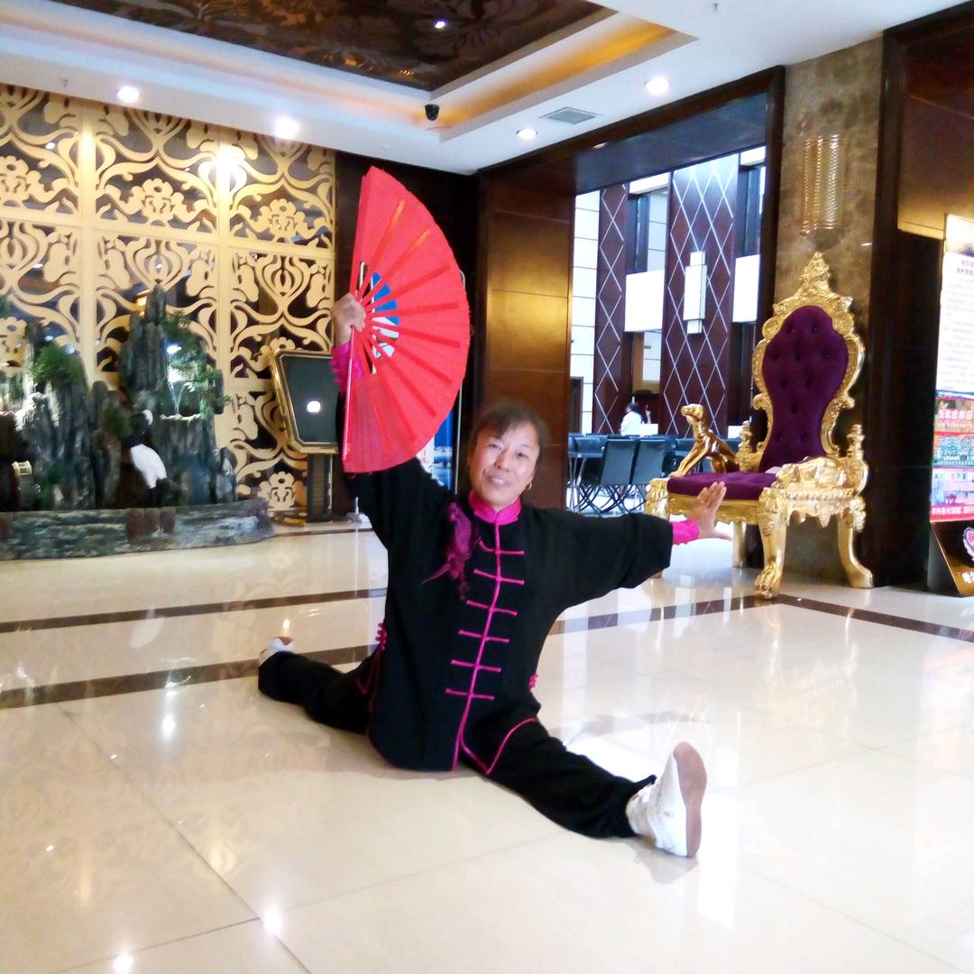 杨美