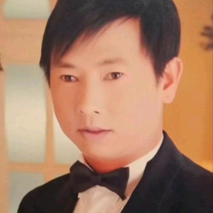 张双双