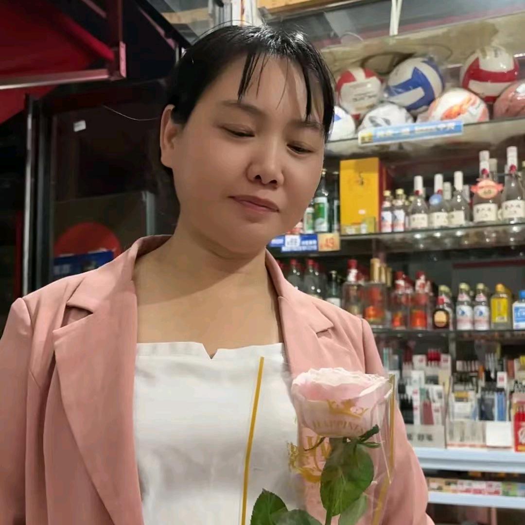 小红老板娘