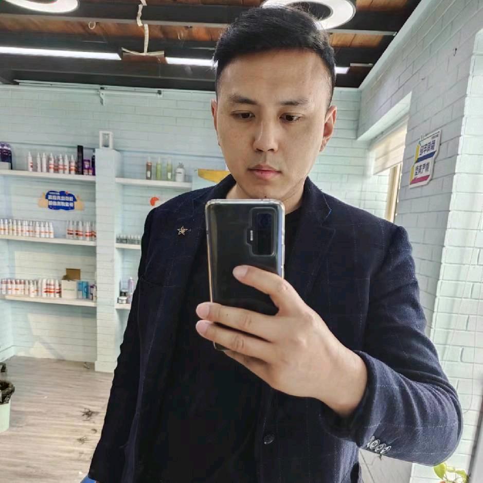 小胡帮忙聊金融