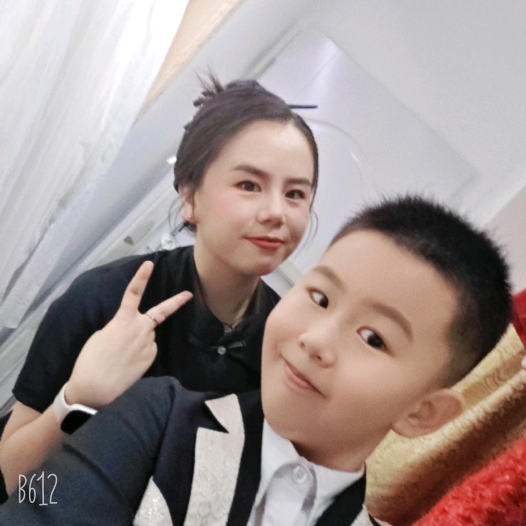 嘻嘻25要发达（卖手机）