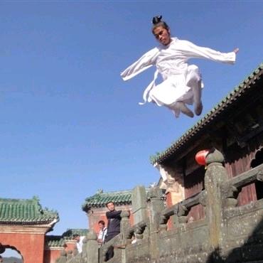 武当济成