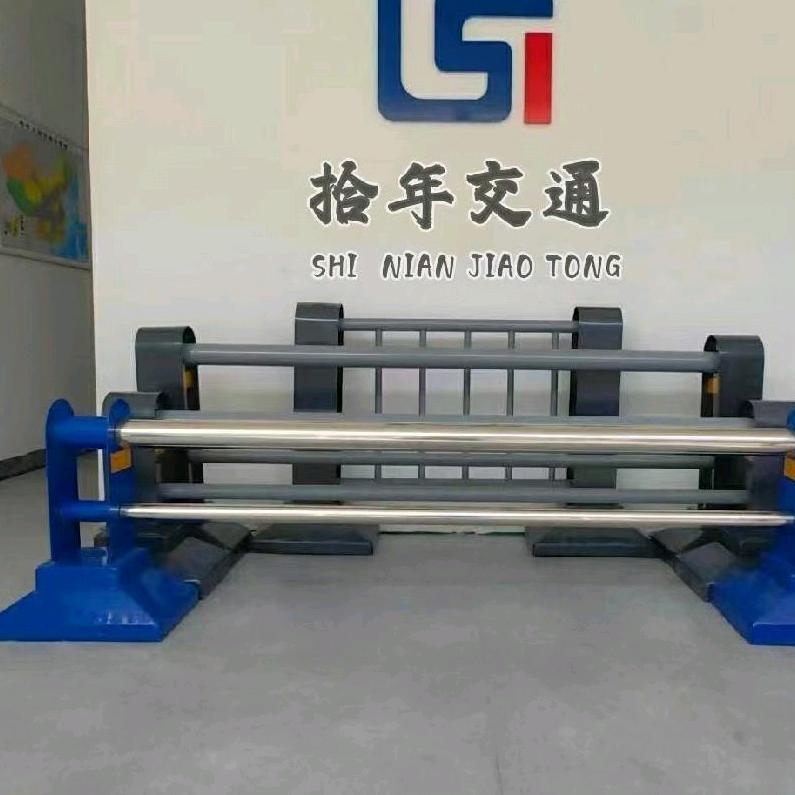 河北拾年机非现货护栏