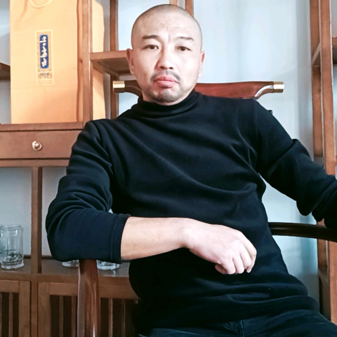 光老壳  俊哥