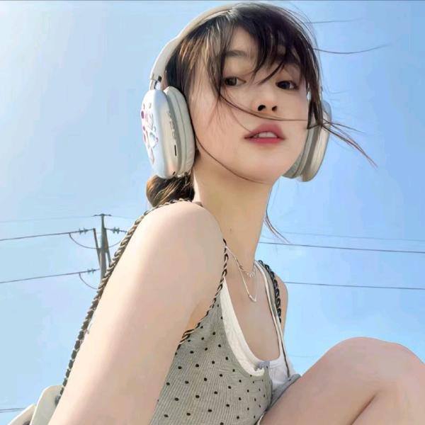 偷吃了糖果的熊