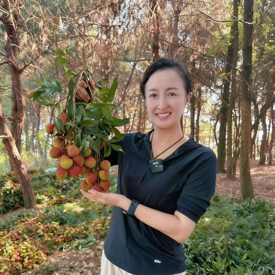 蒲小荔
