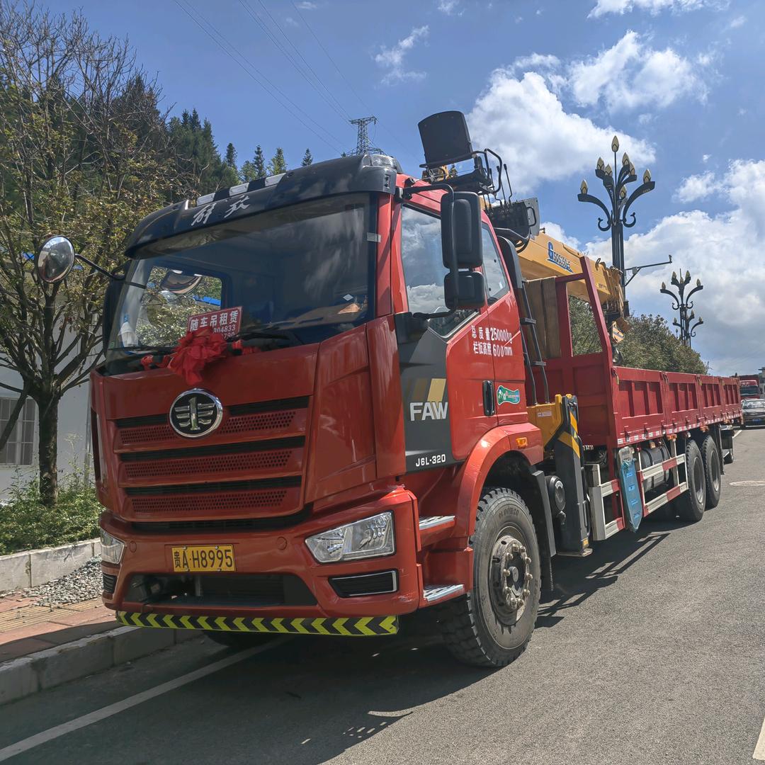 随车吊 吊车   高空作业车租赁