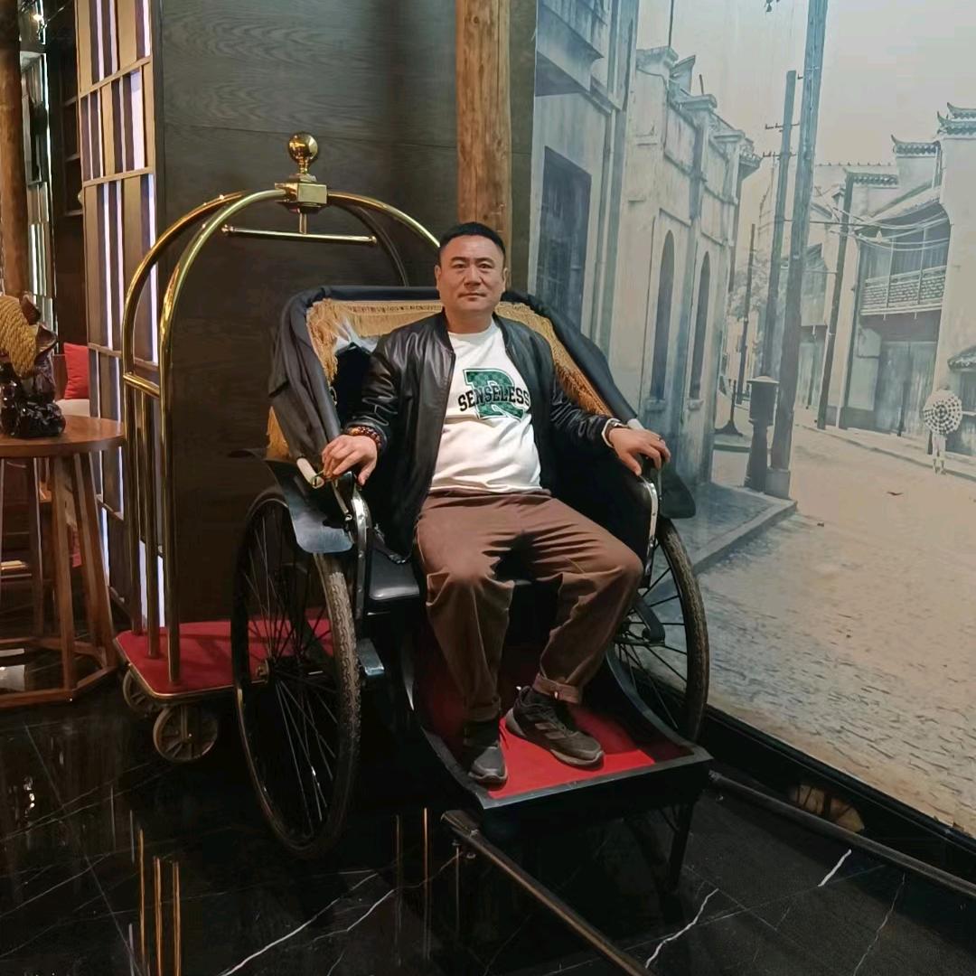 坤鹏（手一堂伊大师）