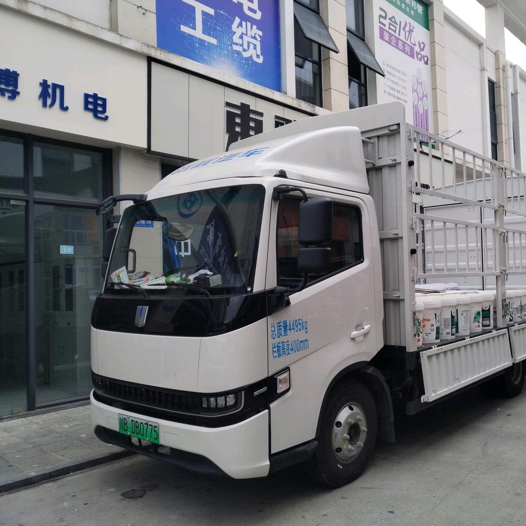 小怪兽胖胖龙