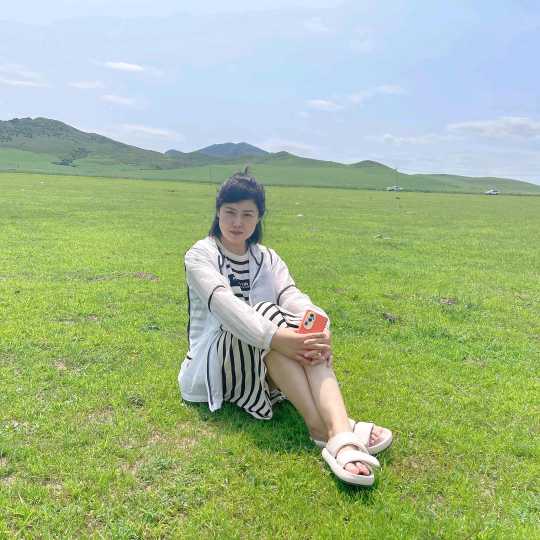 开鲁静姐