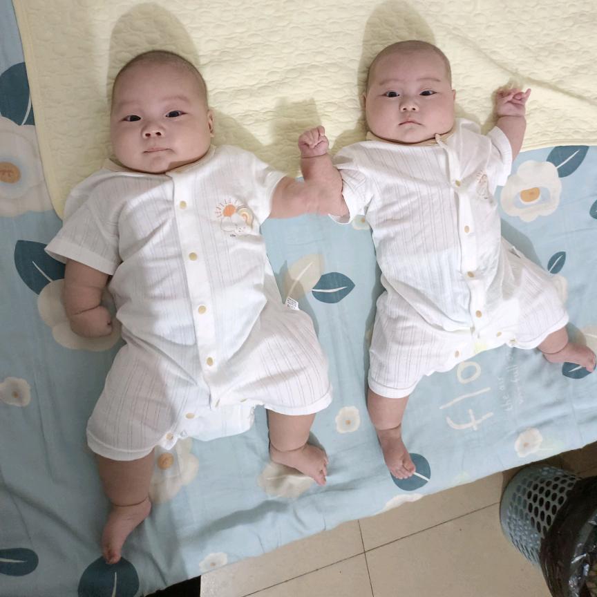 欢欢喜喜（龙凤胎兄妹）