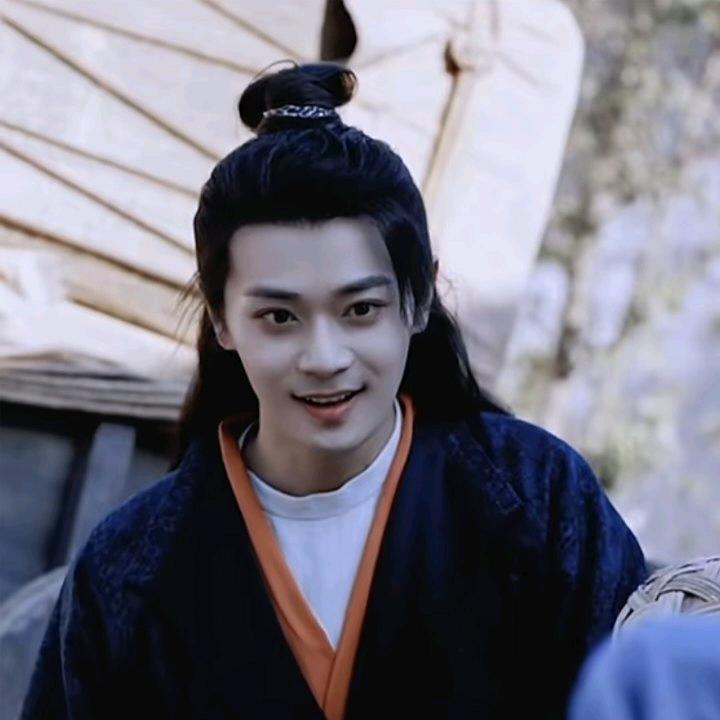 躺平青年小块