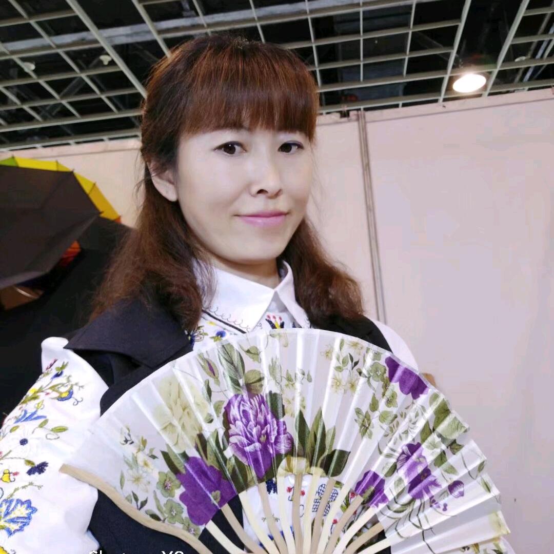 爱笑的大姑姐（梁子的大姑姐）