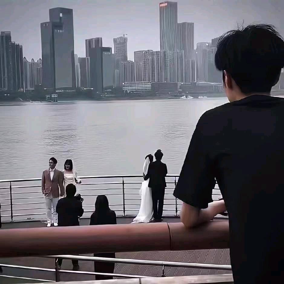 不睡觉行不行