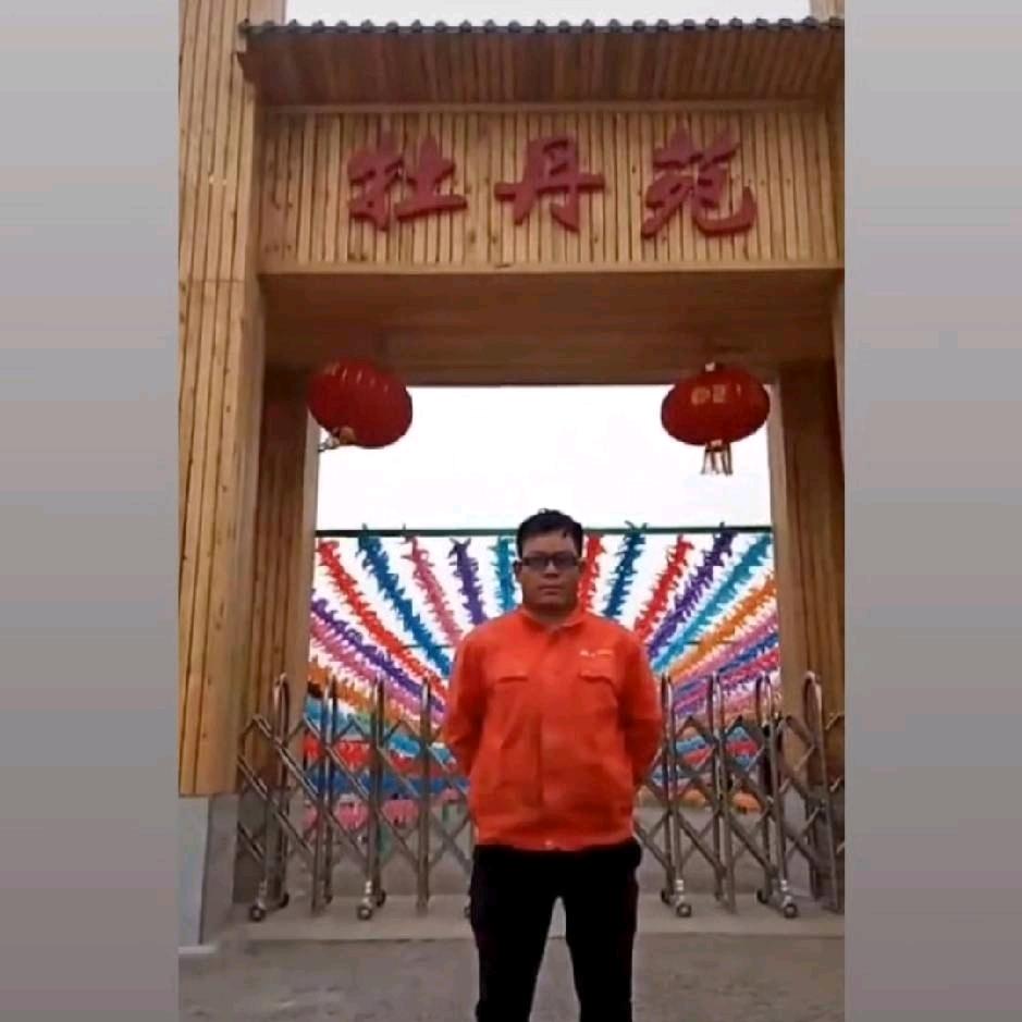 天上人间。