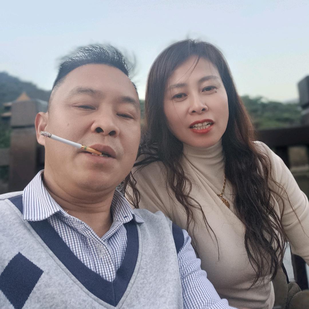 专业装修刷漆刮瓷各种装修咱是专业的