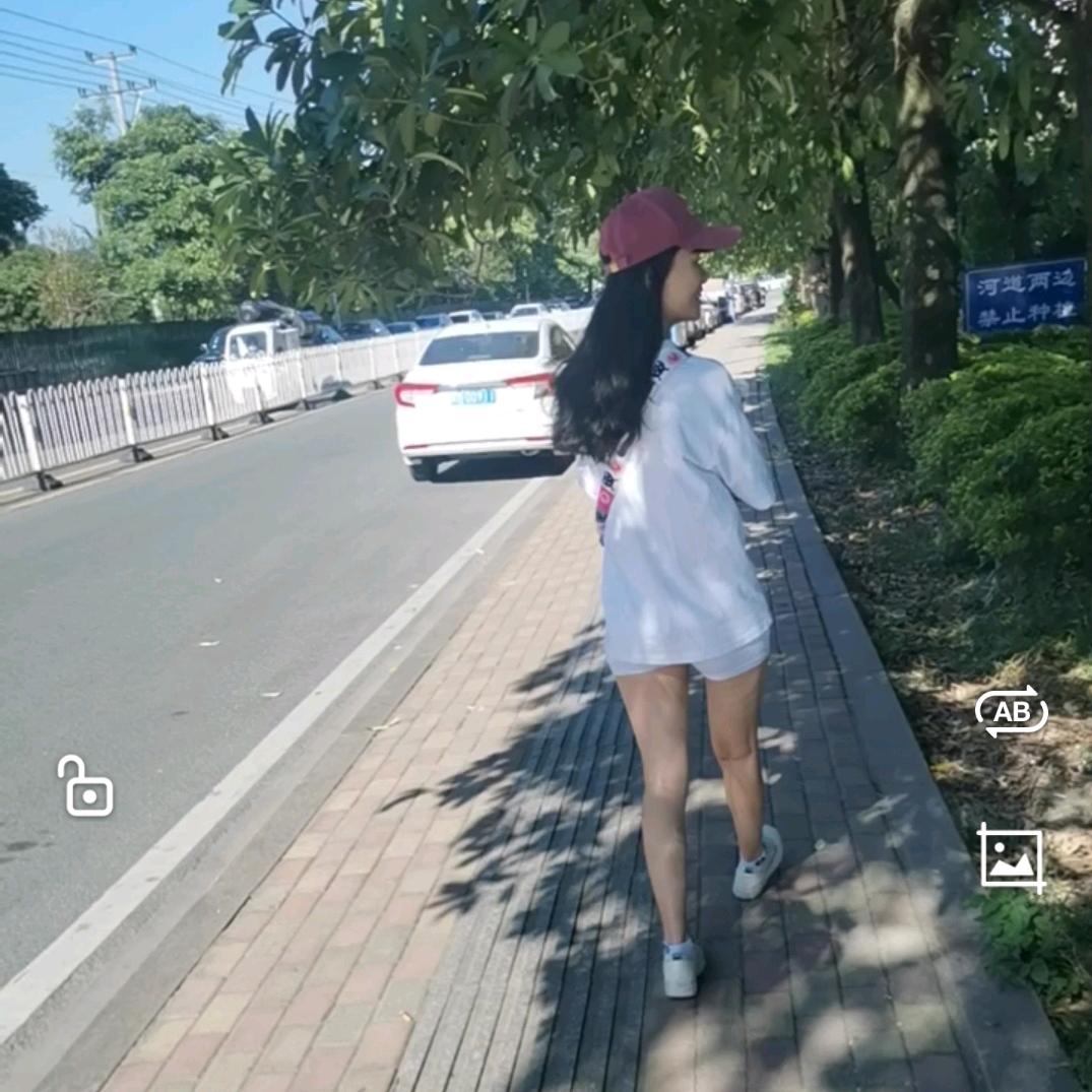 英（拒绝私聊）