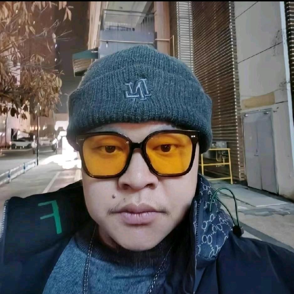 三百块