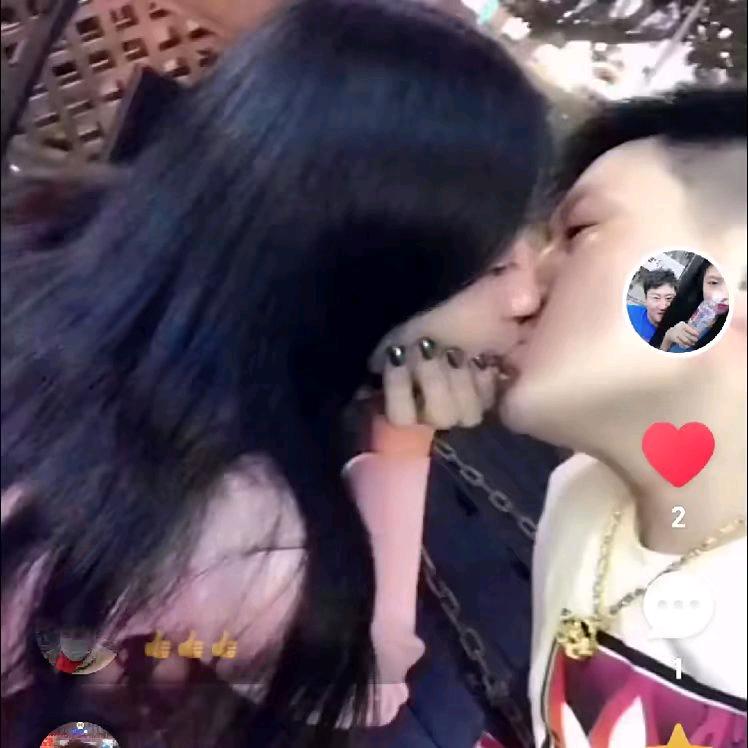日照香炉生紫烟