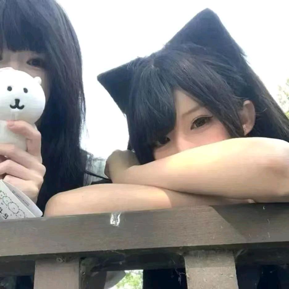 ♛ 孤月